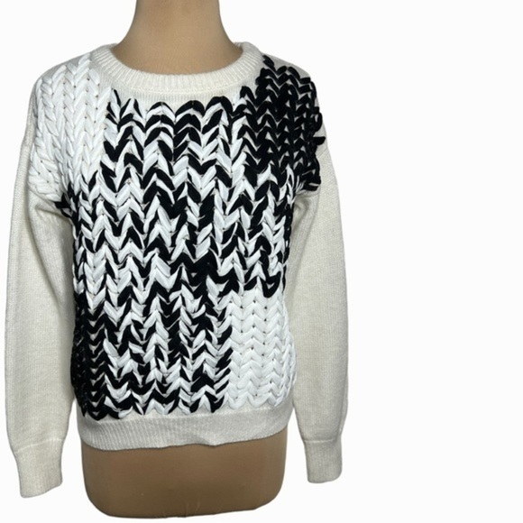 Zara black white and ivory angora blend sweater size M - Picture 2 of 8